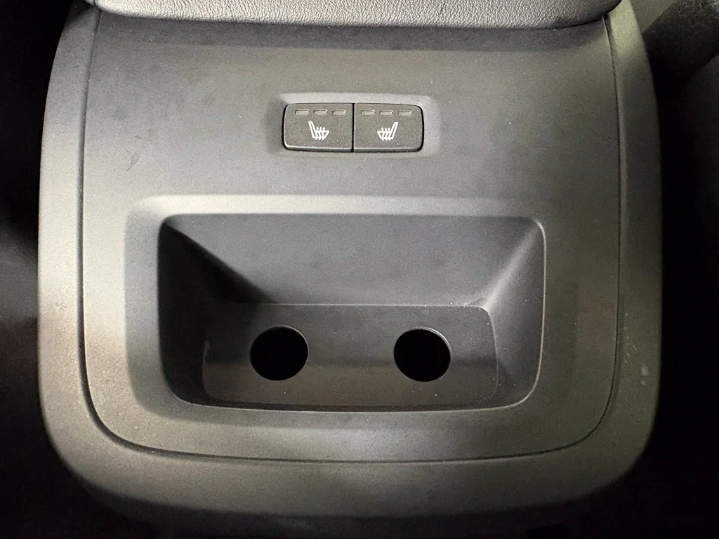 Used 2025 Gray Volvo B5 Plus image 38