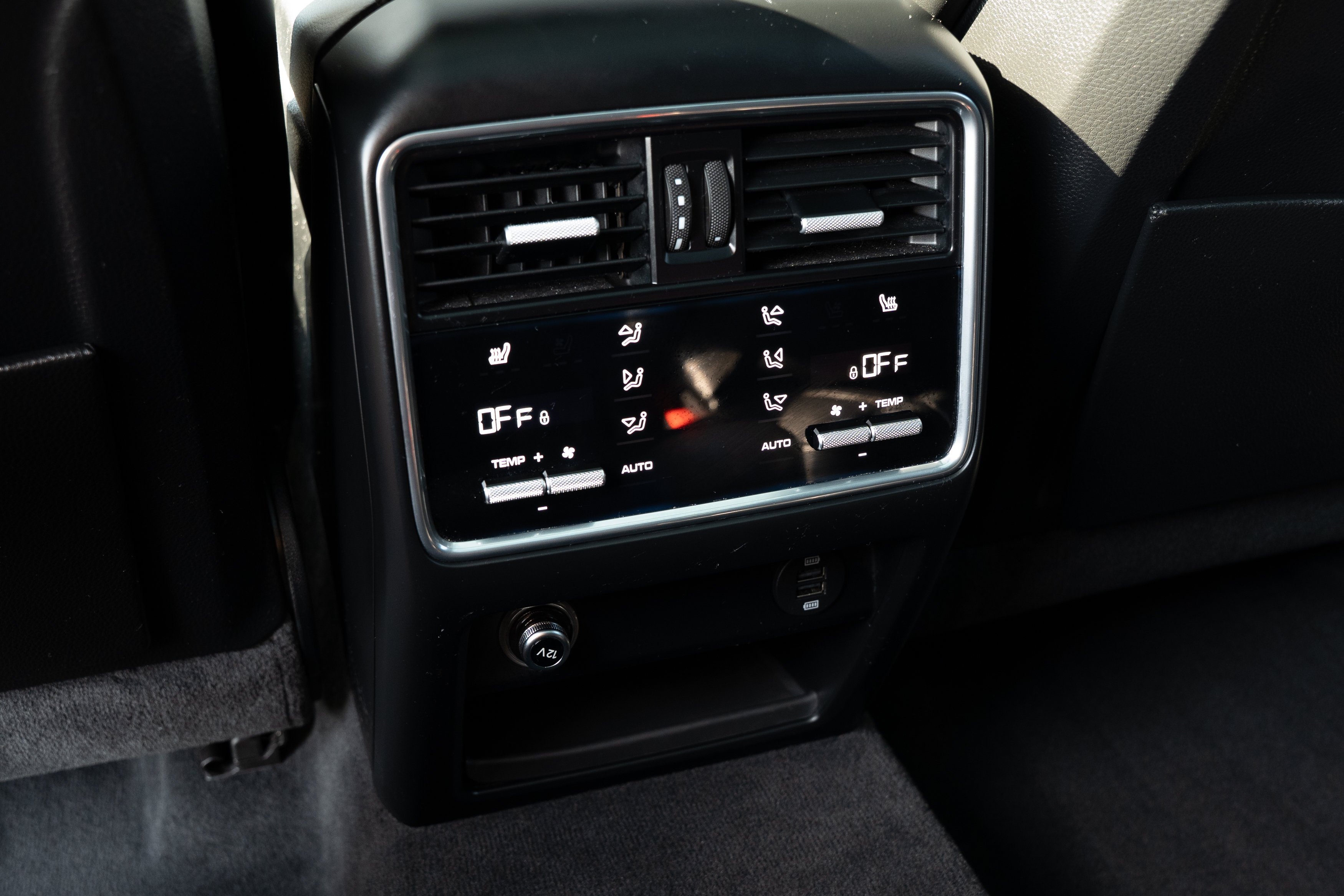 Used 2019 Quartzite Metallic Porsche S image 23