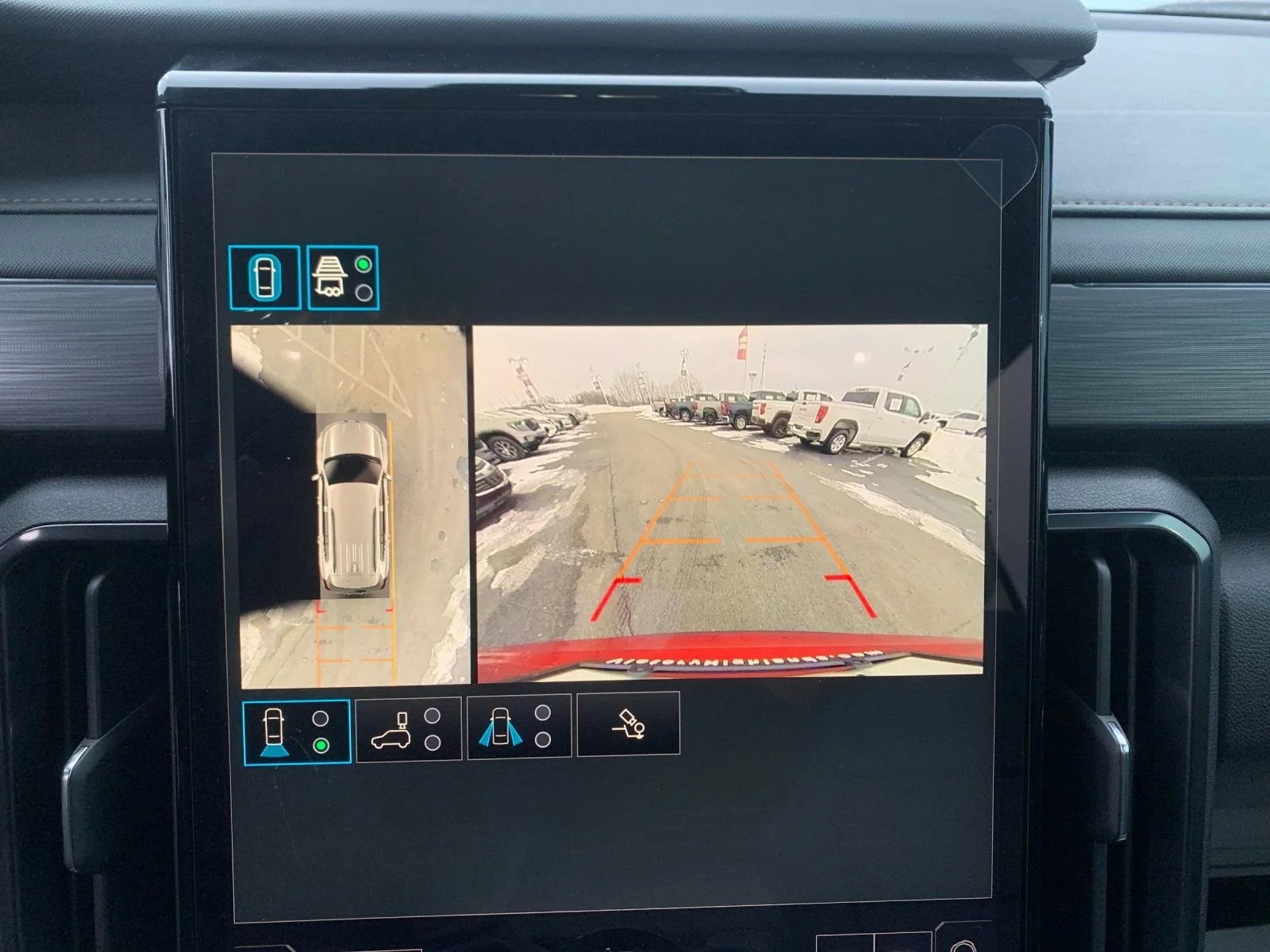 2026 GMC Acadia AT4 - Photo 21