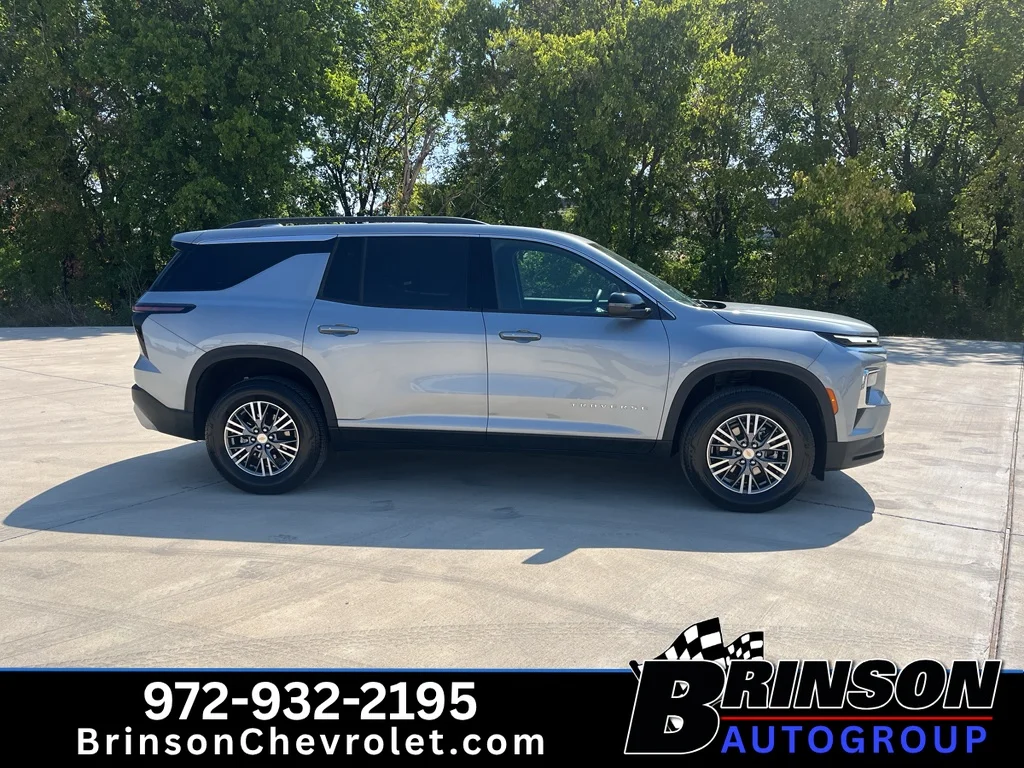 Used 2026 Sterling Gray Metallic Chevrolet FWD LT image 4