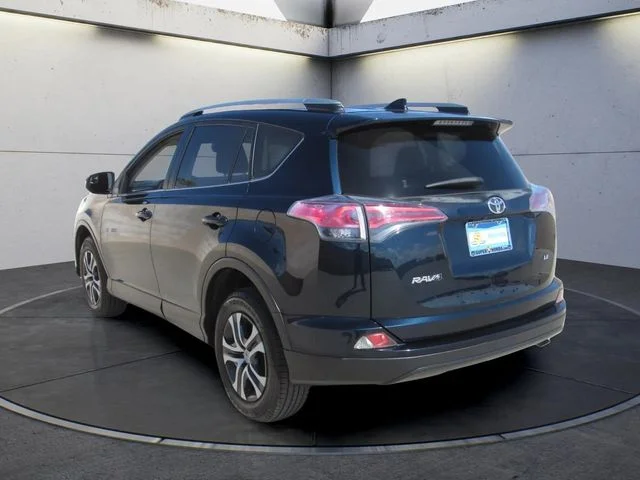 Used 2018 Aqua Toyota LE image 6