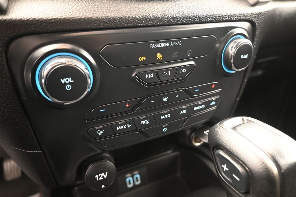 Used 2023 Black Ford XLT image 15
