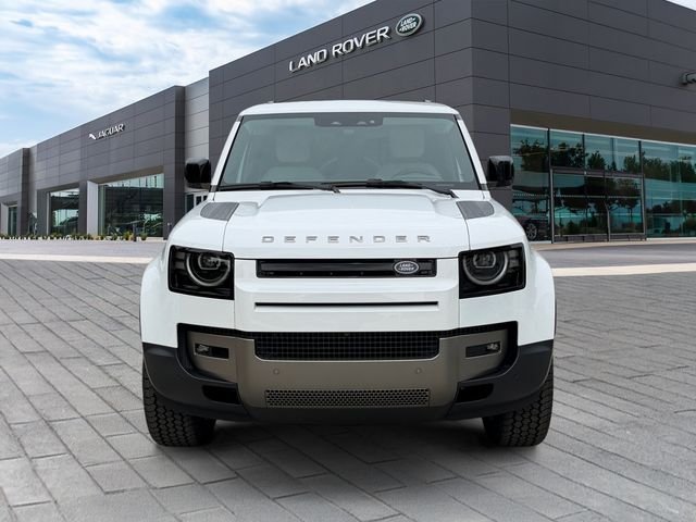 New 2026 Fuji White Land Rover S image 8