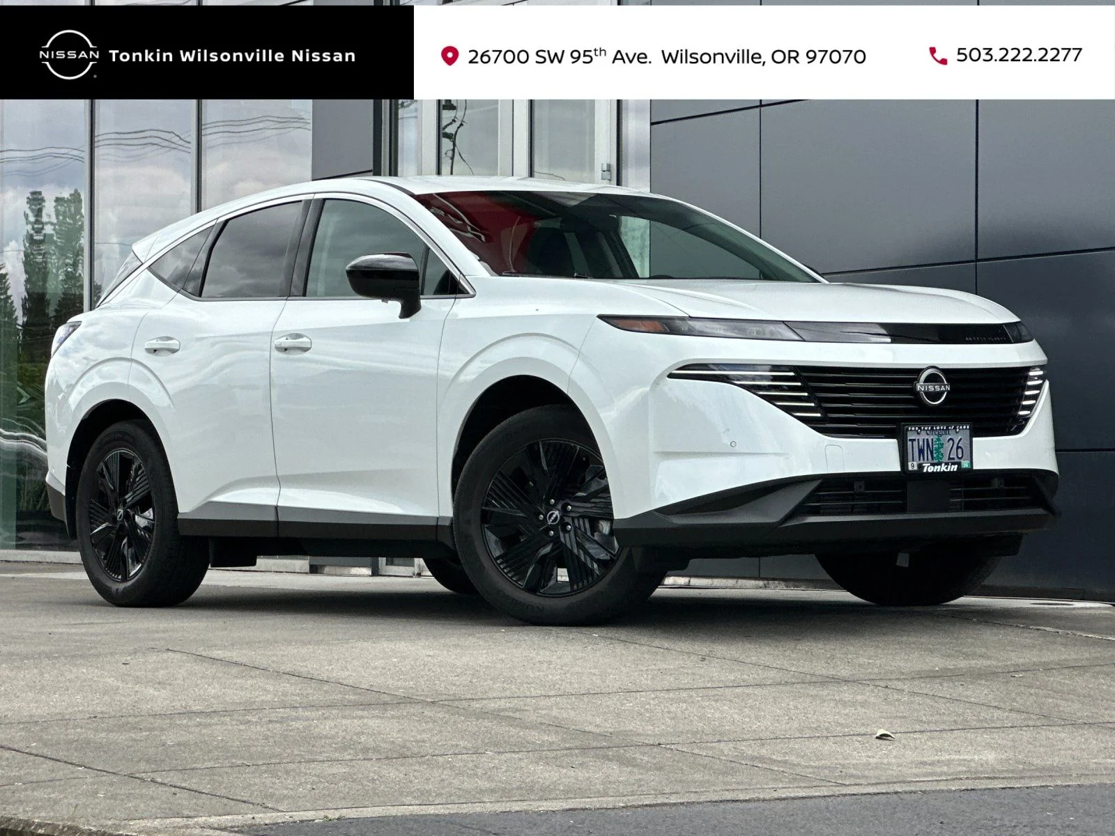 Used 2025 Everest White Pearl Tricoat Nissan SV image 1