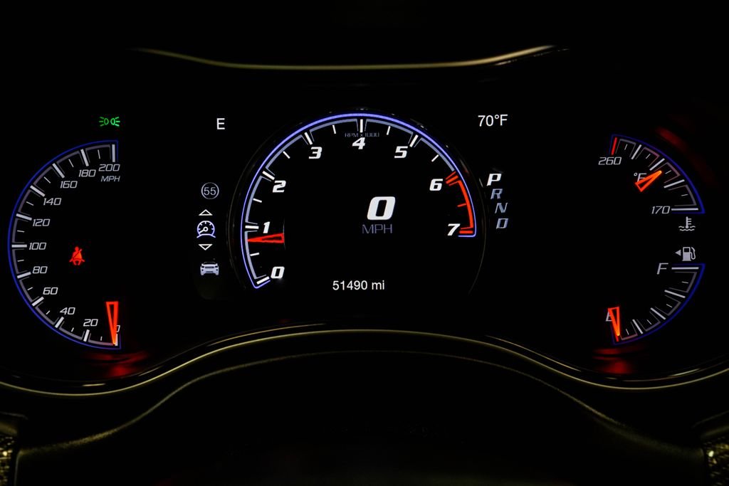 Used 2021 Silver Jeep Trackhawk image 37