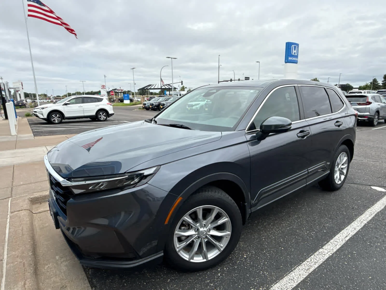 Used 2023 Meteorite Gray Metallic Honda EX image 6
