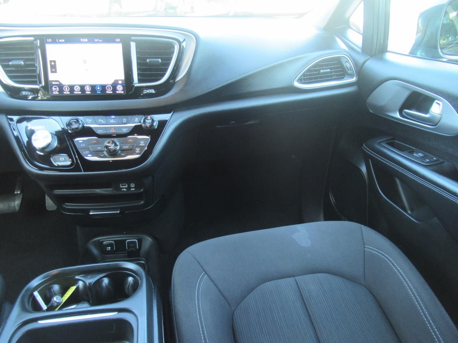Used 2019 Gray Chrysler Touring Plus image 14