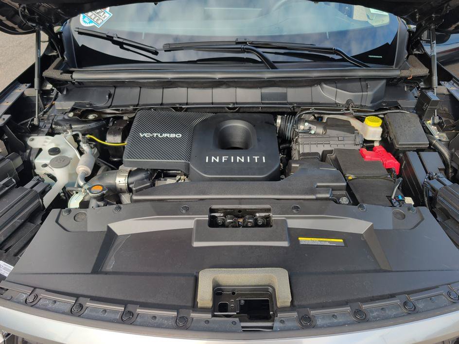 Certified Used 2026 Mineral Black INFINITI LUXE image 28