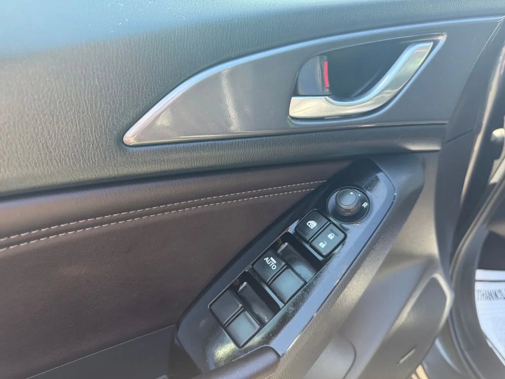 Used 2018 Gray Mazda Grand Touring image 11