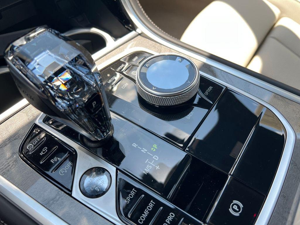 New 2026 Carbon Black Metallic BMW 840i image 18
