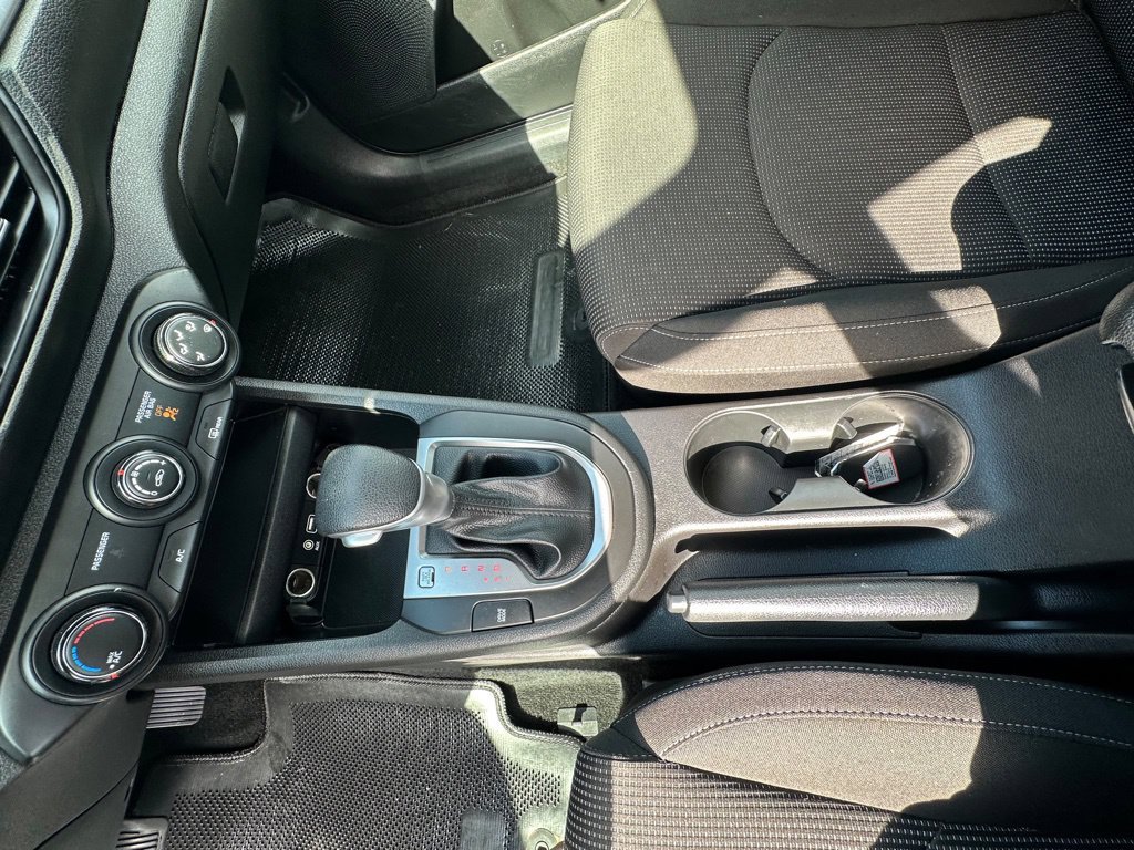 Used 2020 Gray Kia LXS image 14