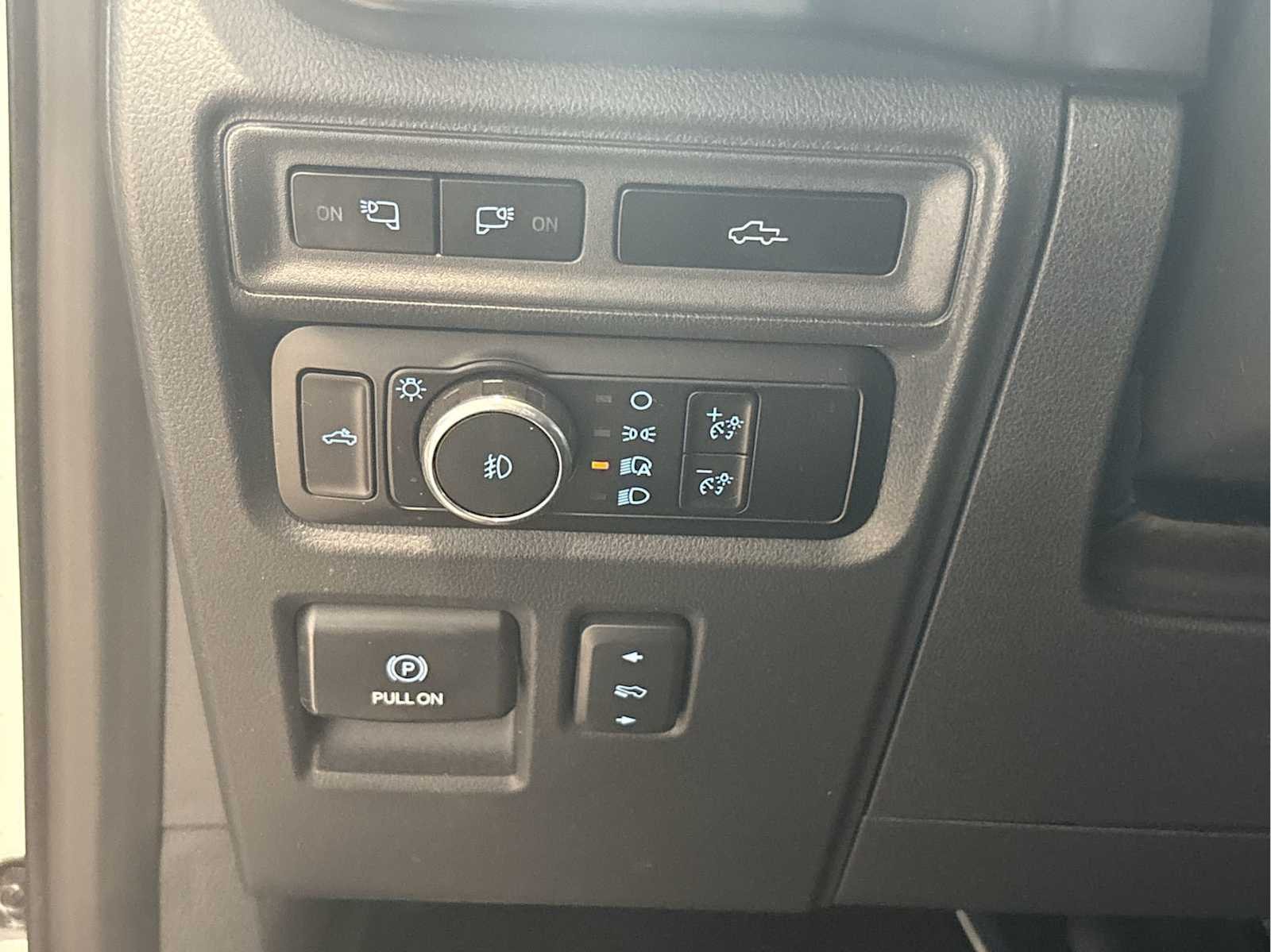 Used 2023 Oxford White Ford LARIAT image 16