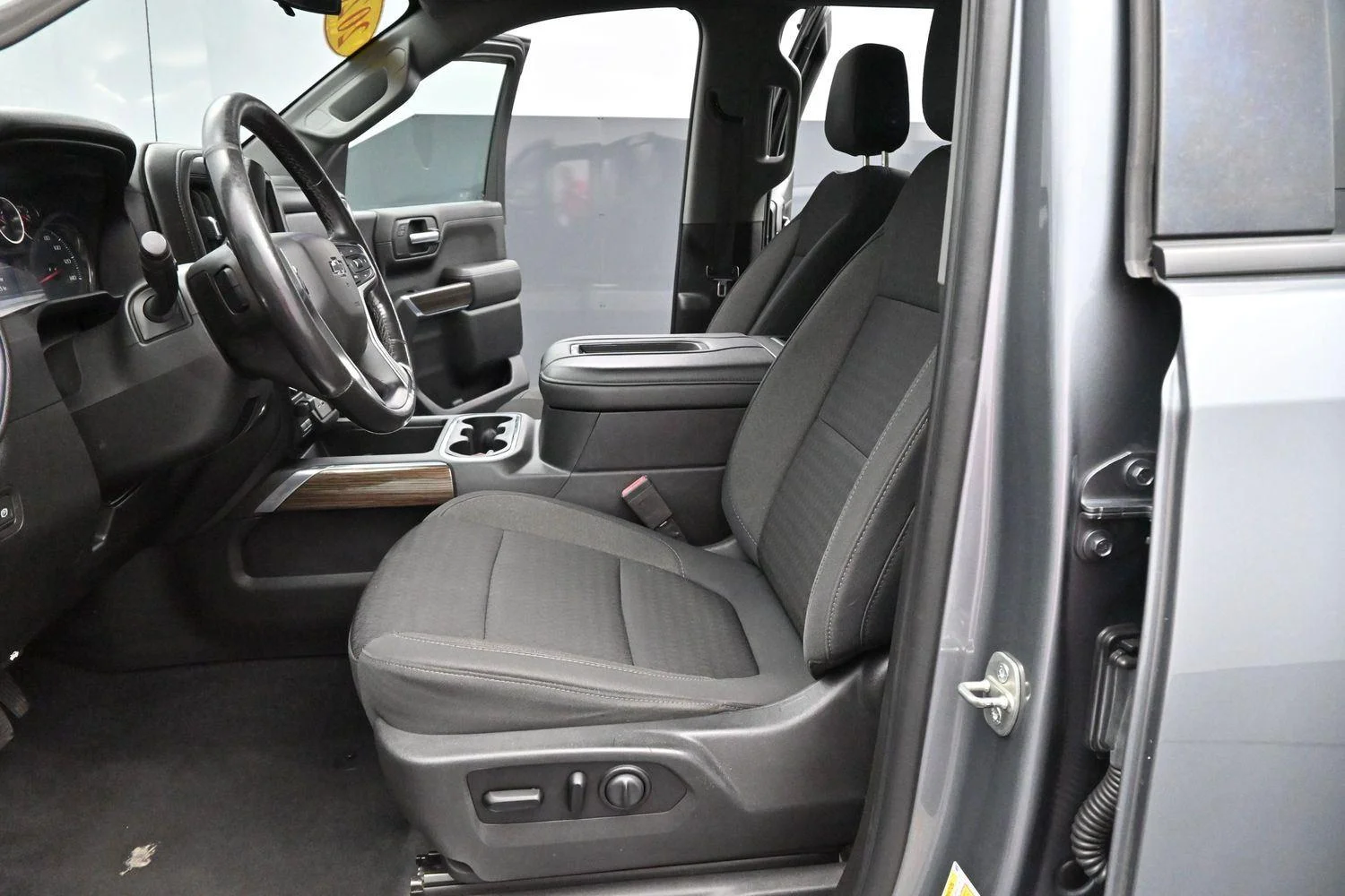 Used 2020 SATIN STEEL METALLIC Chevrolet RST image 13