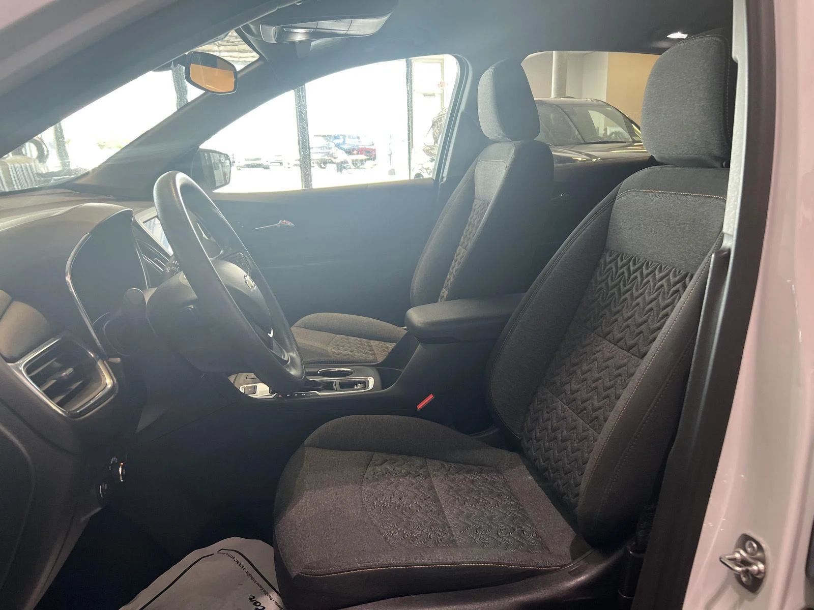 Used 2023 SUMMIT WHITE Chevrolet LT image 16