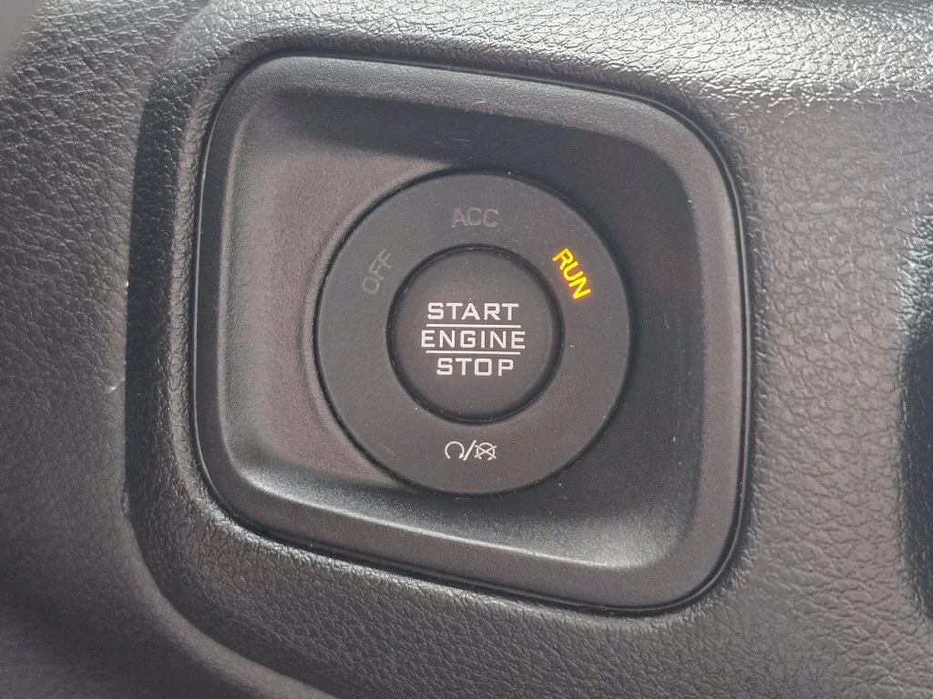 Used 2024 Gray Jeep Sport S image 34