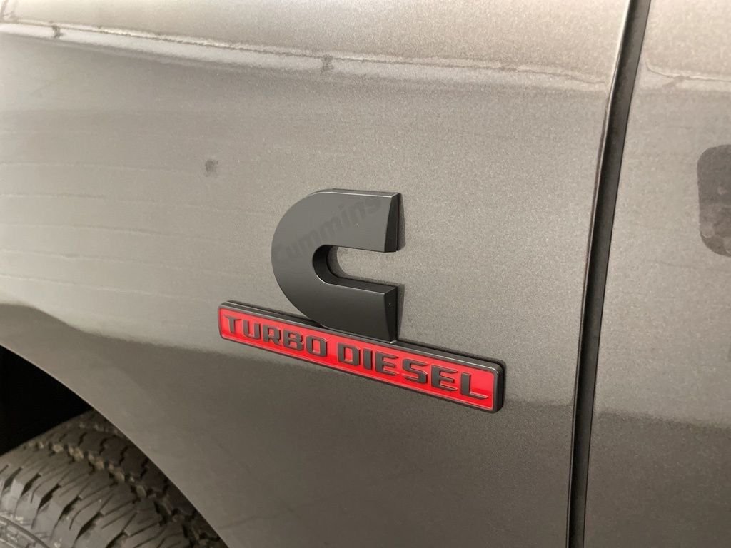 New 2026 Granite Crystal Metallic Clearcoat RAM Black Express image 10
