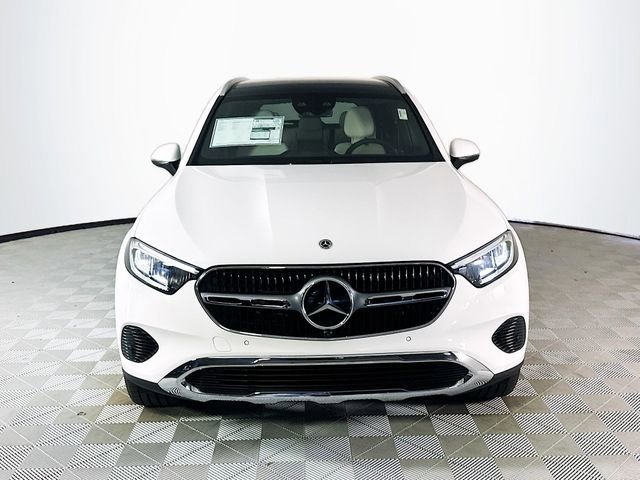 New 2026 Polar White Mercedes-Benz GLC 300 image 33