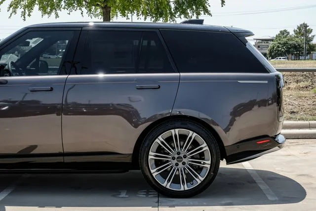 2026 Land Rover Range Rover SE - Photo 14
