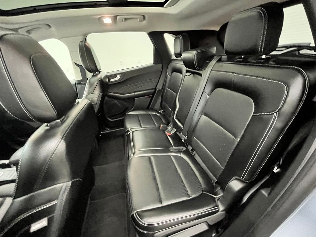 Used 2022 Blue Ford SEL image 41