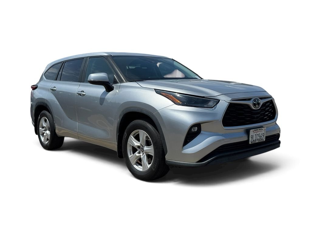 Used 2023 Silver Toyota LE image 16