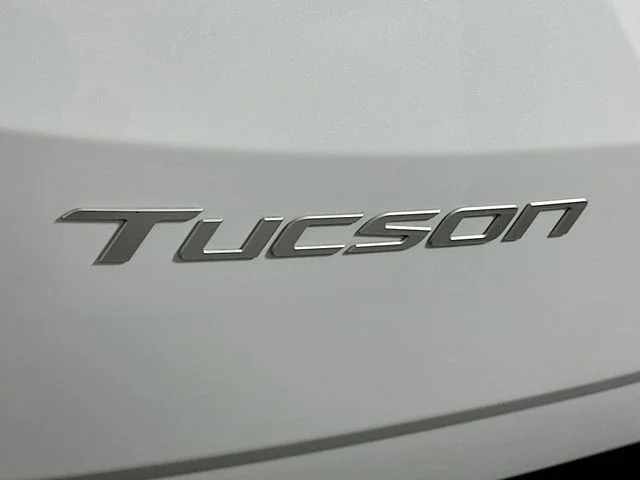 New 2026 Hyundai TUCSON SEL