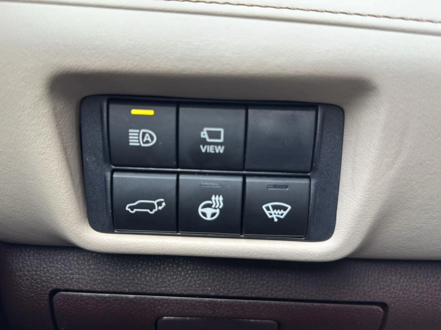 Used 2021 Moon Dust Toyota Platinum image 10
