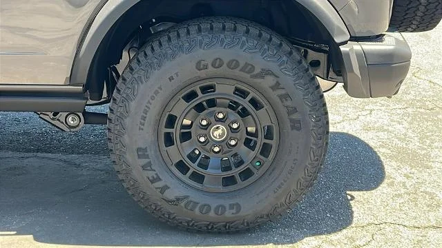 New 2026 Marsh Gray Ford Badlands® image 28
