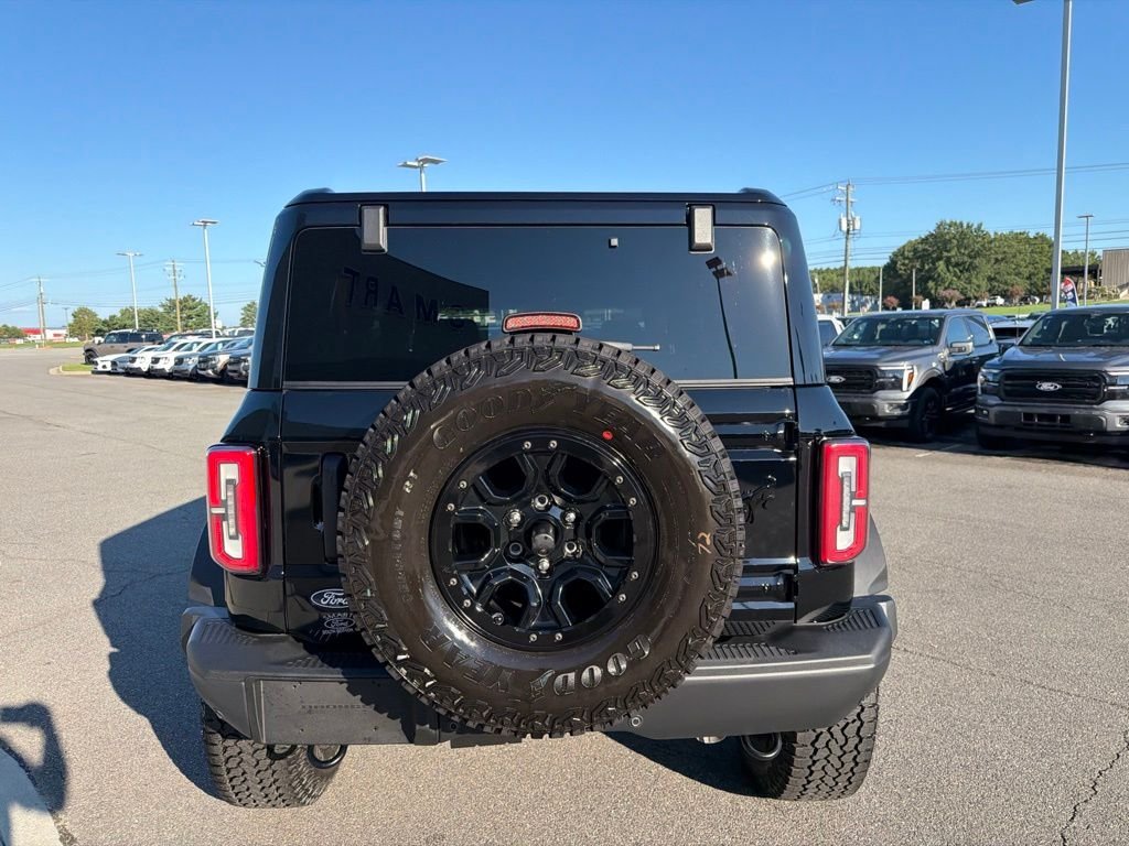 New 2026 Shadow Black Ford Badlands® image 4