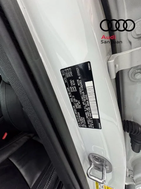 Used 2023 White Volvo B5 Plus Bright Theme image 40
