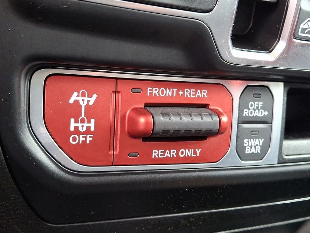 Used 2022 White Jeep Unlimited Rubicon image 25
