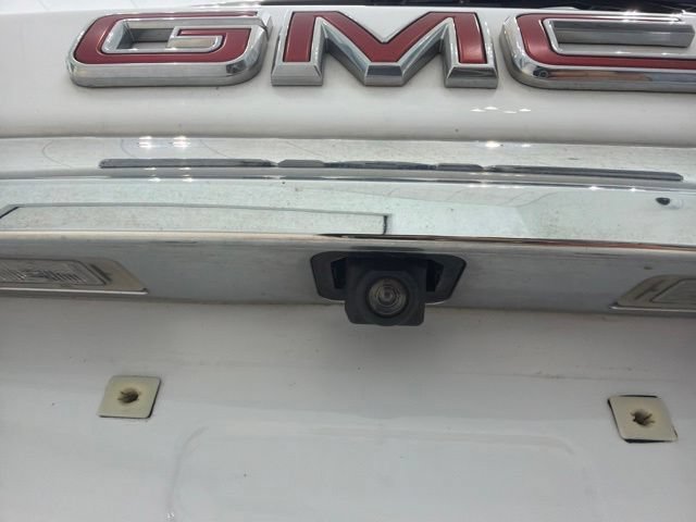 Used 2022 Summit White GMC SLE image 6