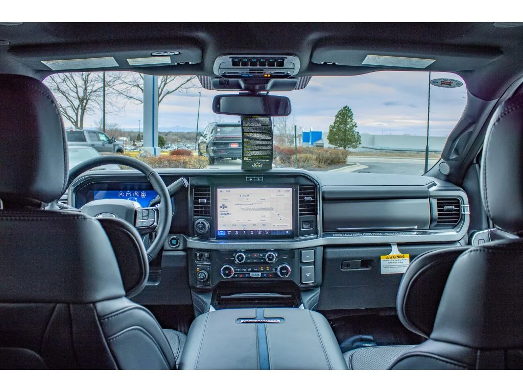 2026 Ford F-350 Super Duty Platinum - Photo 43