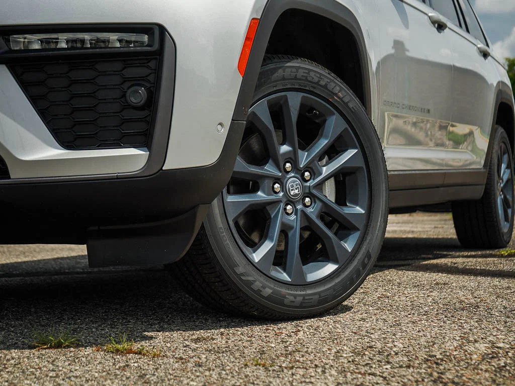 New 2026 Silver Zynith Jeep  image 5