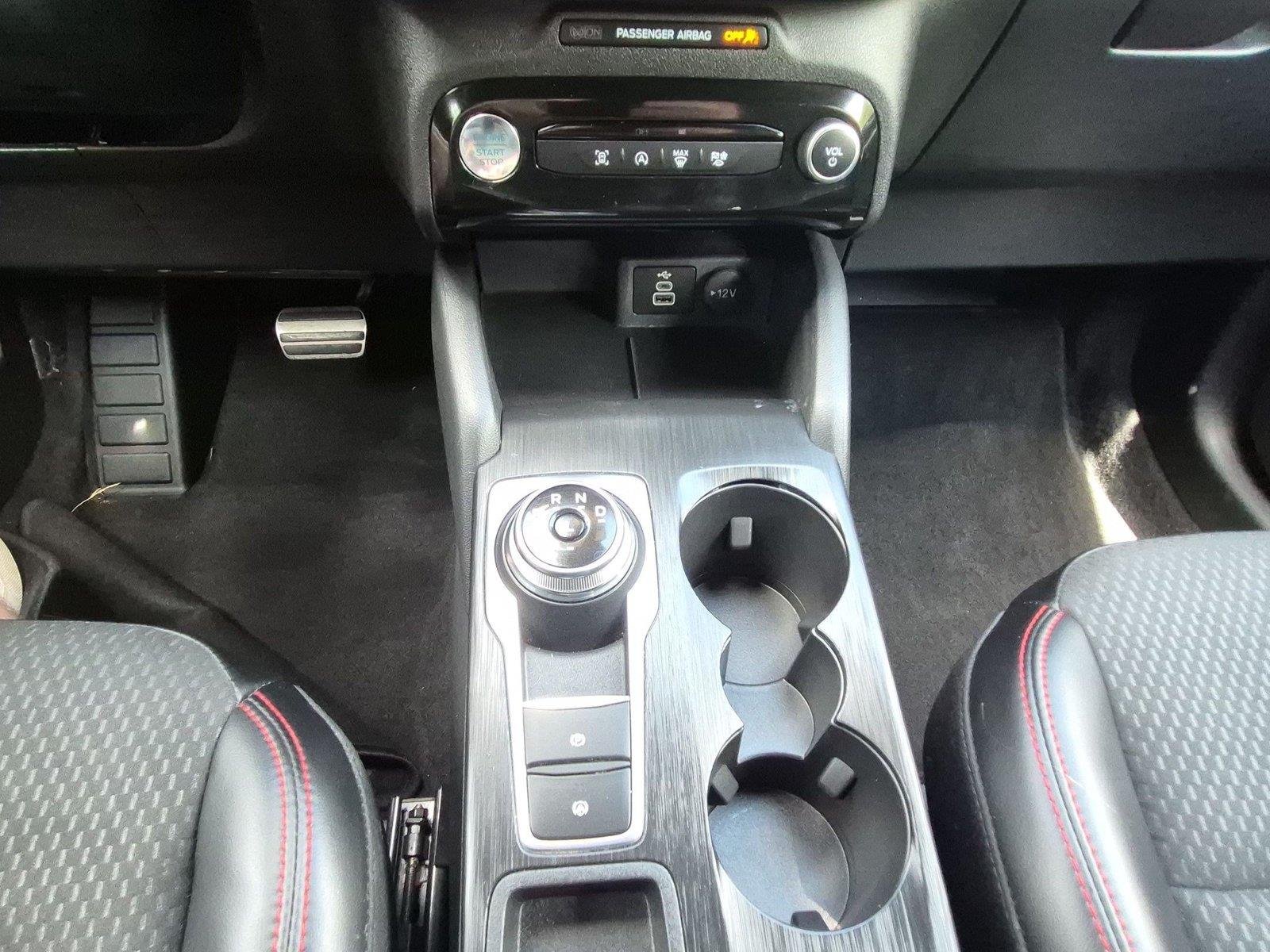 Used 2024 Star White Metallic Tri-Coat Ford ST-Line image 27