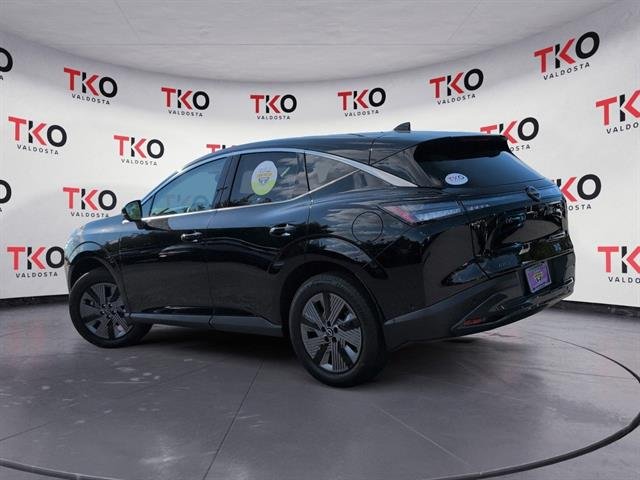 Used 2025 Super Black Nissan SL image 9