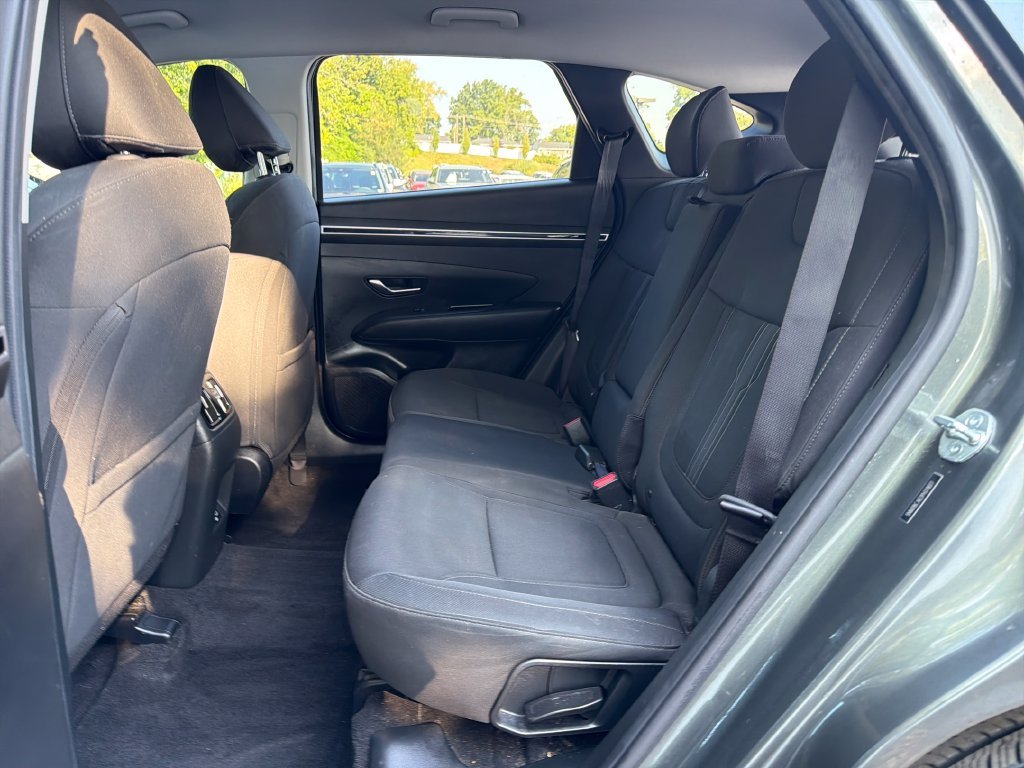 Used 2023 Amazon Gray Hyundai SEL image 24