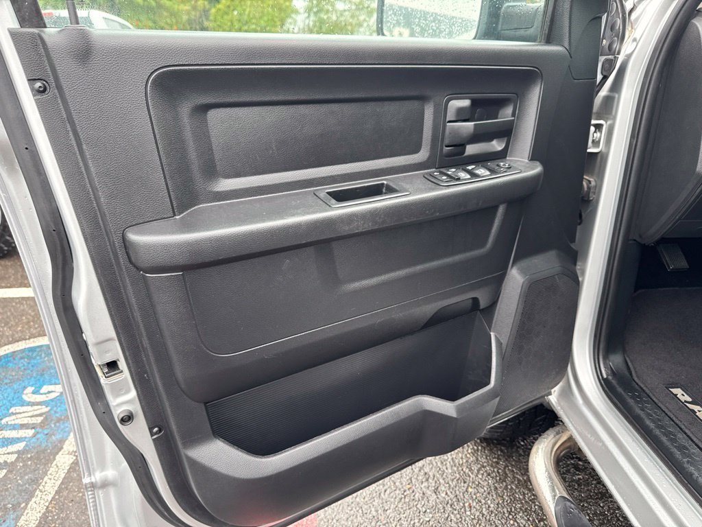 Used 2016 Bright Silver Clearcoat Metallic Ram Tradesman image 5
