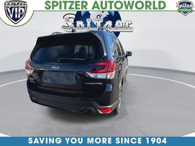 Used 2023 Black Subaru Premium image 9