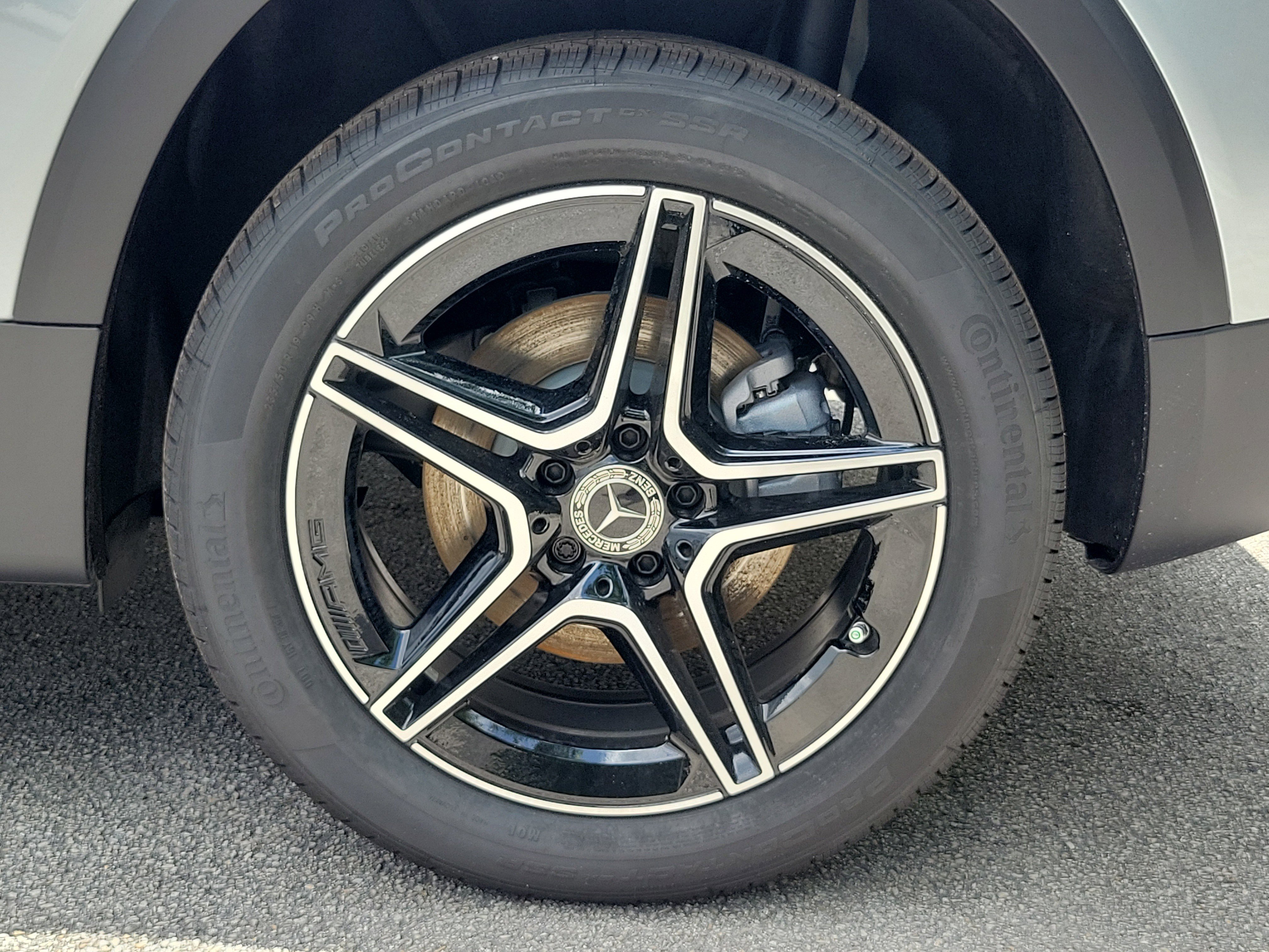 New 2026 Cirrus Silver Metallic Mercedes-Benz GLB 250 image 41