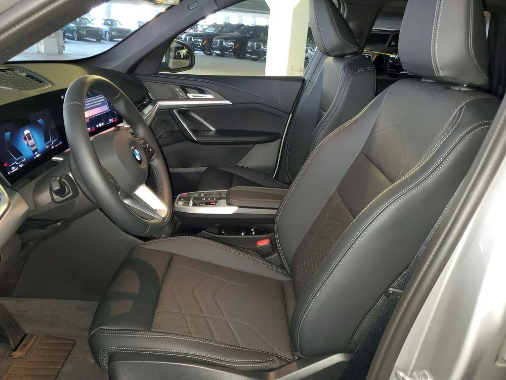 2026 BMW X1 28i - Photo 16