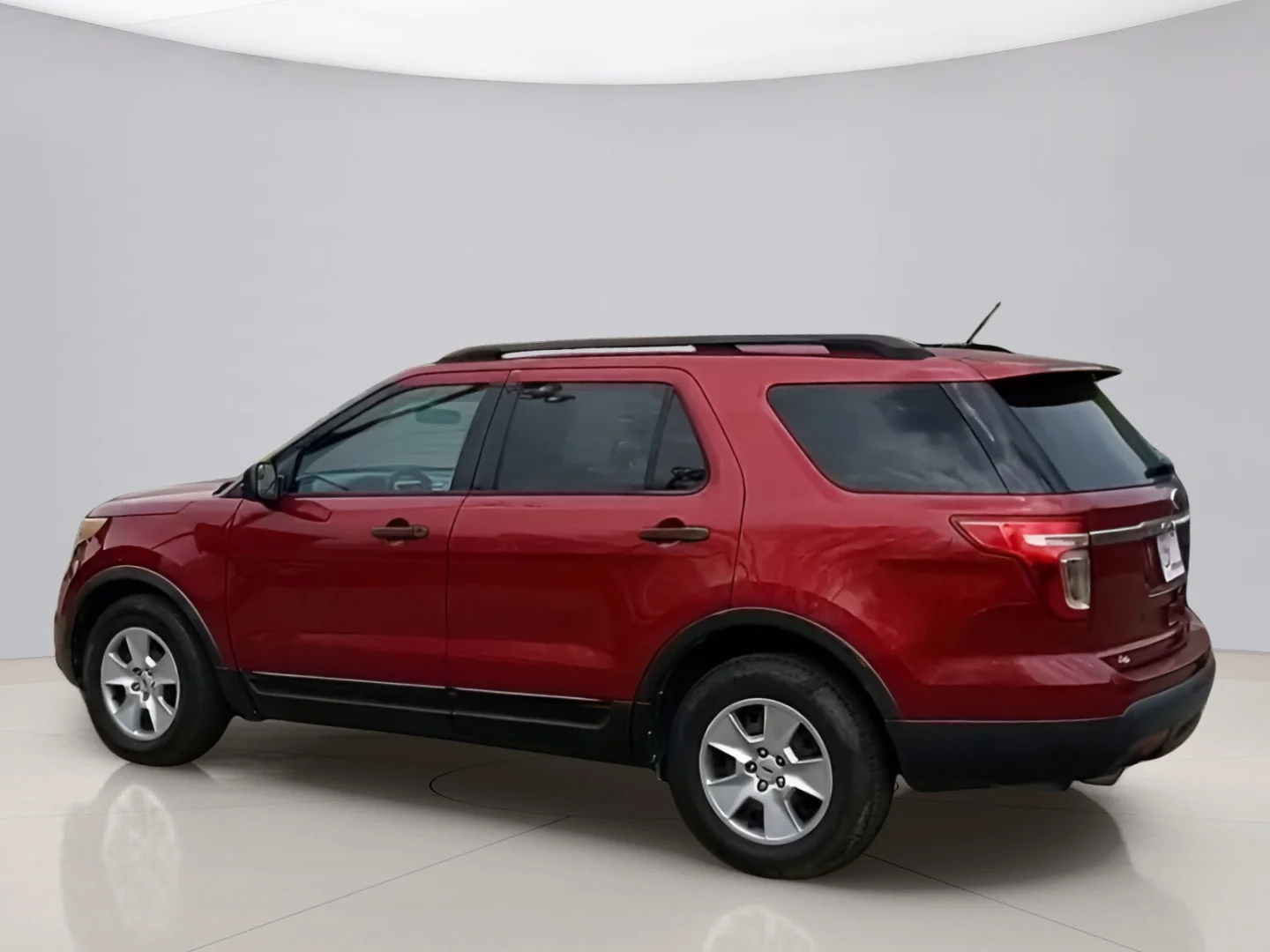 Used 2013 Red Ford Sport Utility 4D image 7
