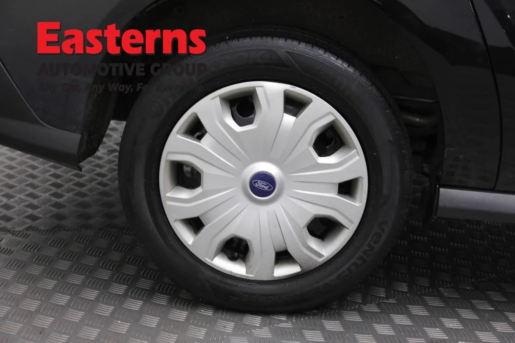 Used 2022 Black Ford XL image 28