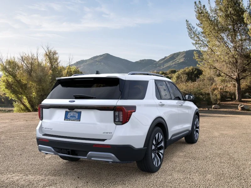 New 2026 Star White Metallic Tri-Coat Ford Platinum™ image 32