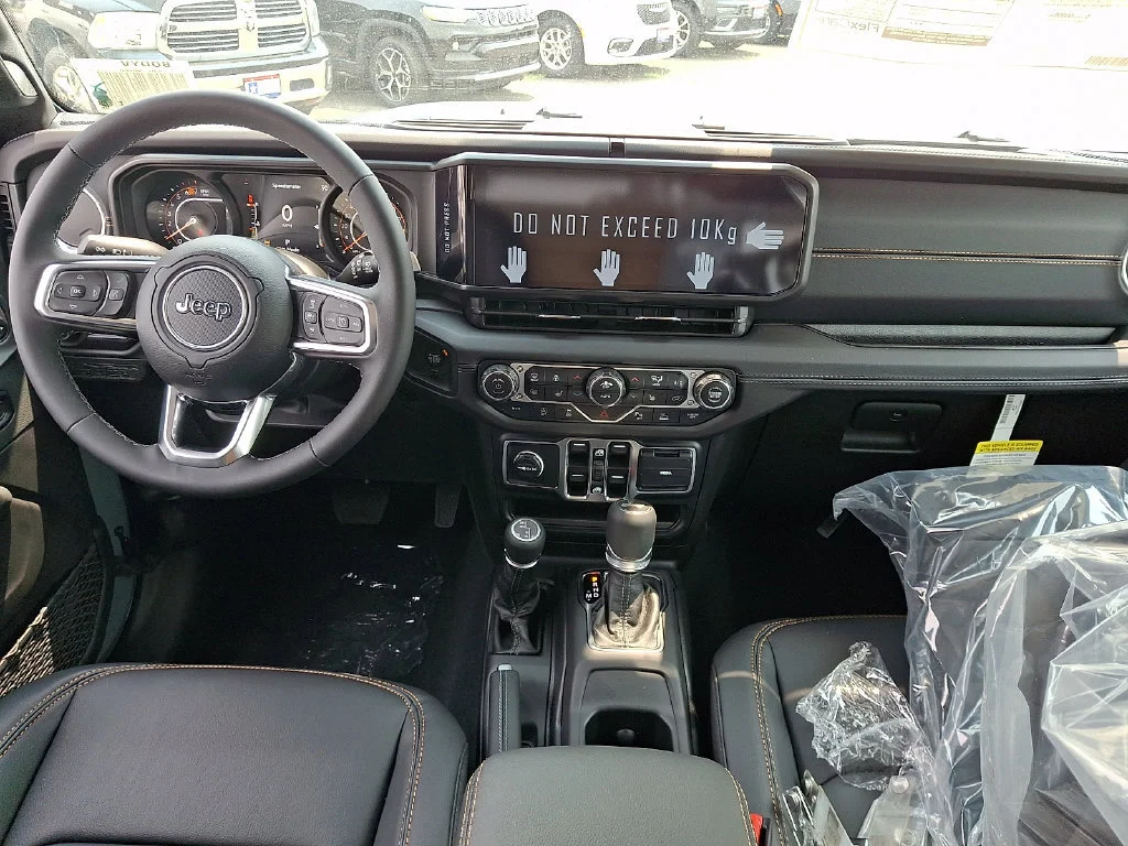 New 2026 Anvil Clear-Coat Exterior Paint Jeep Sahara image 11