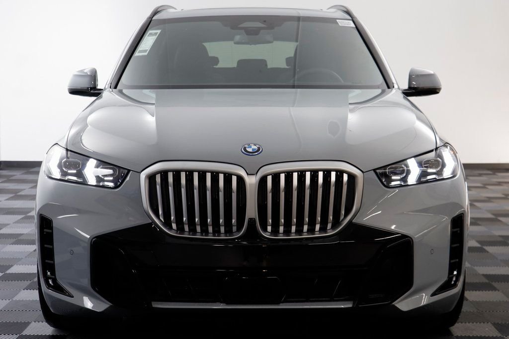 New 2026 Brooklyn Grey Metallic BMW xDrive50e image 22