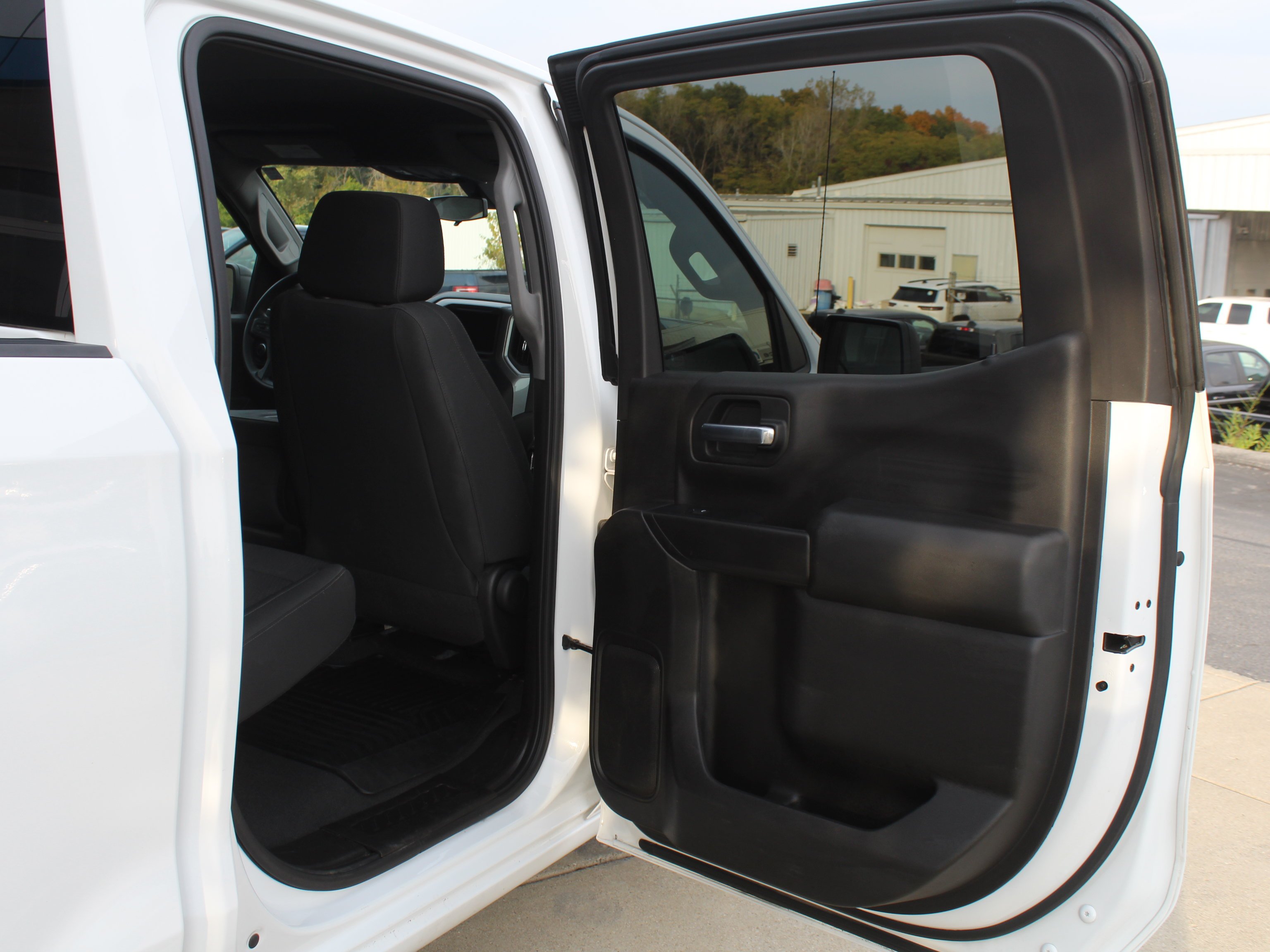 Used 2021 SUMMIT WHITE Chevrolet Custom image 23