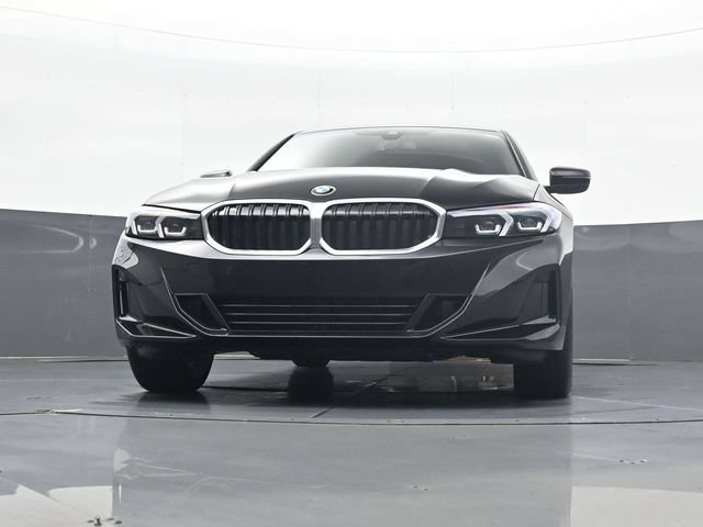 Used 2025  BMW 330i xDrive image 22