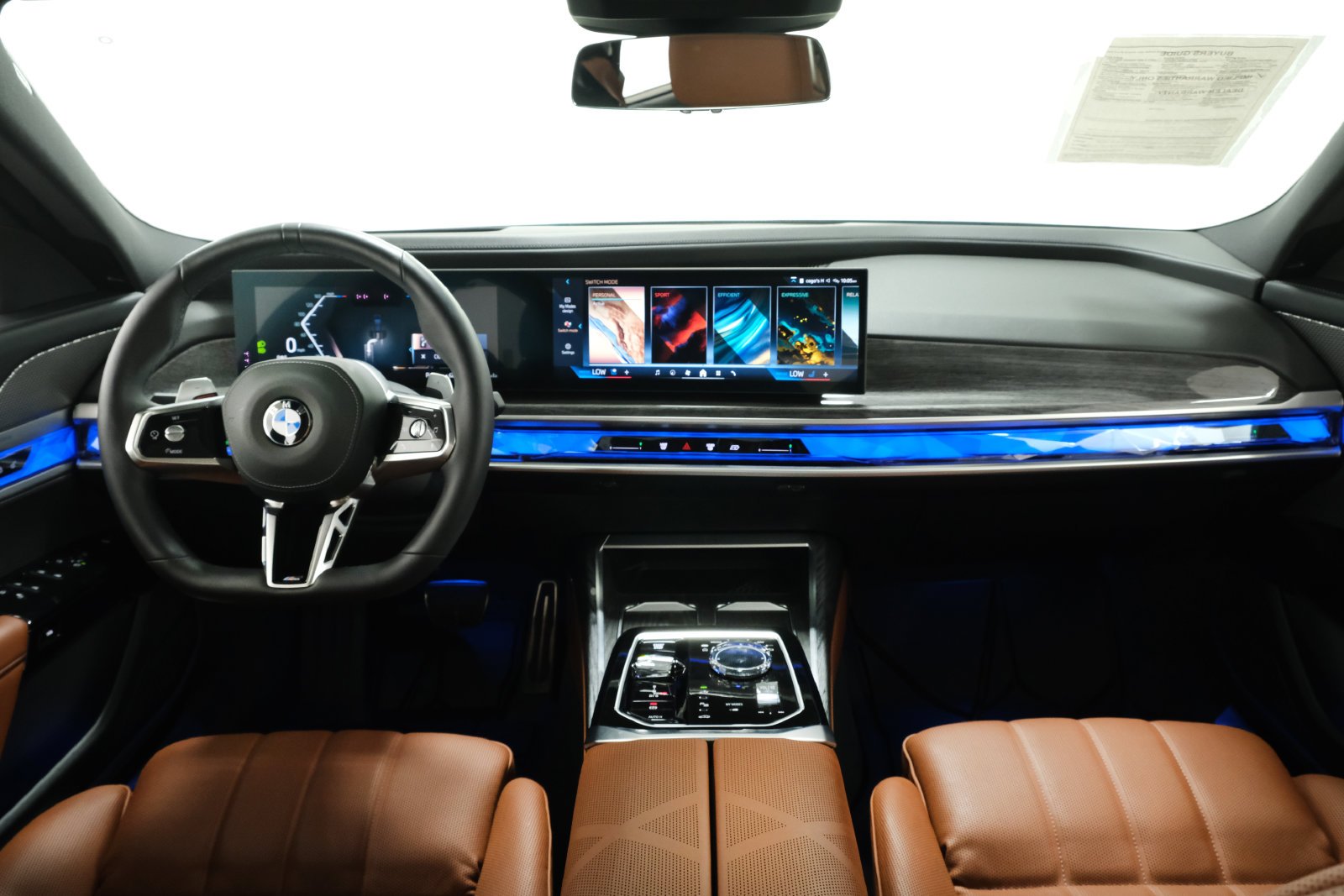 2025 BMW 7 Series 760i - Photo 9