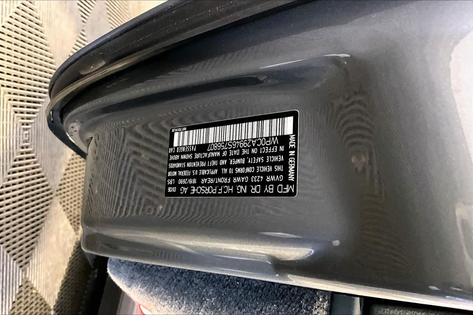 Used 2006 GRAY Porsche Carrera 4 image 30