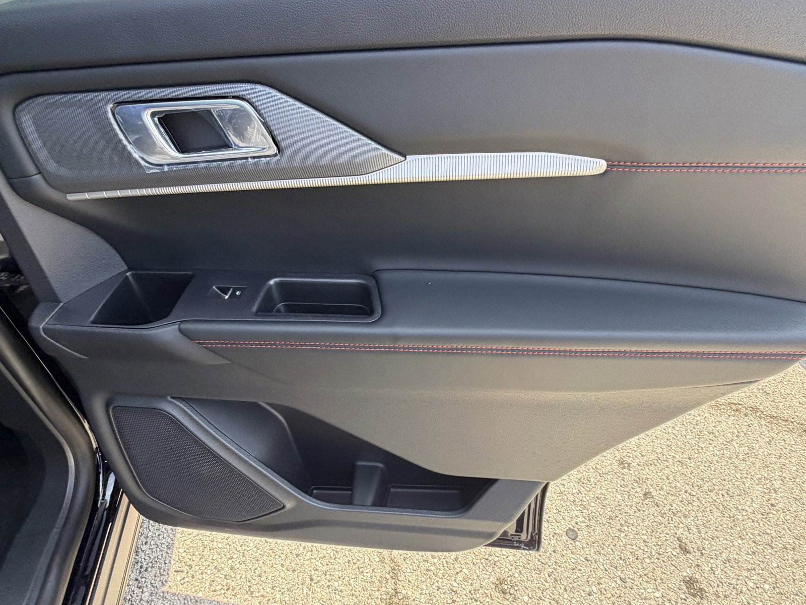 New 2026 Agate Black Metallic Ford ST-Line image 15